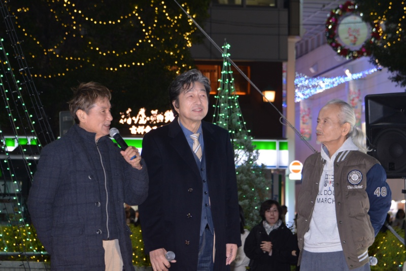 左から田中健、中村雅俊、秋野太作　写真：The Hollywood Reporter Japan