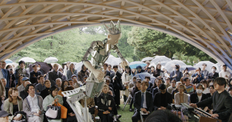 ラグジュアリーブランドによる現代カルチャー見本市「PRADA MODE TOKYO」開催、文化施設で実験的な2日間
