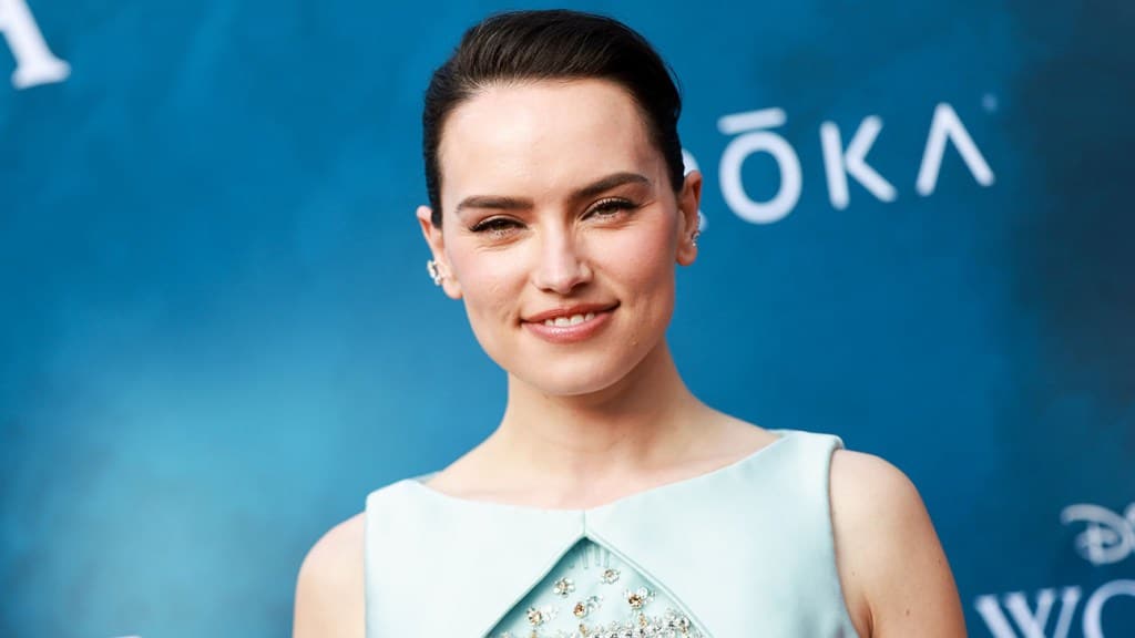 Daisy Ridley on ‘Young Woman and the Sea,’ New ‘Star Wars’ Script
