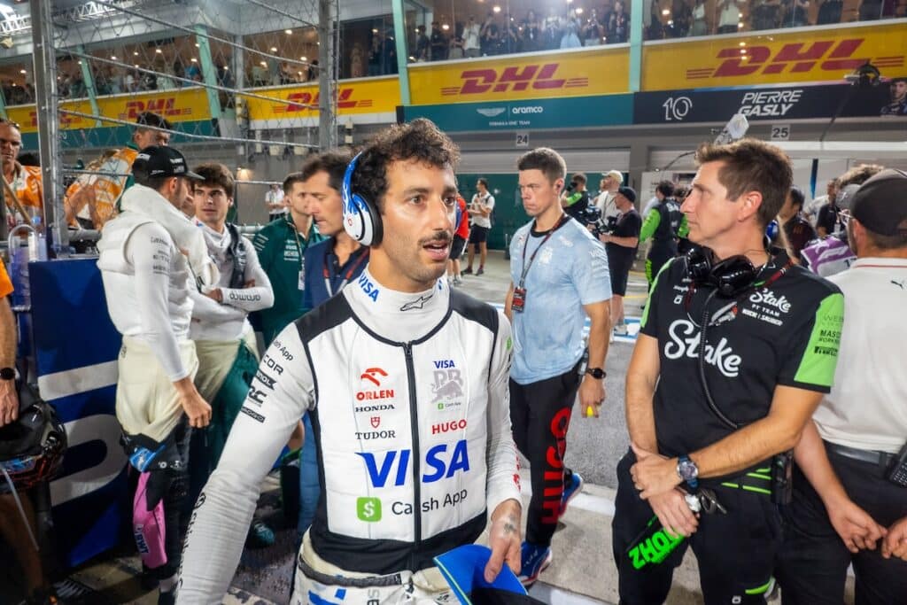 visa cash app rb daniel ricciardo 2024 f1 singapore gp