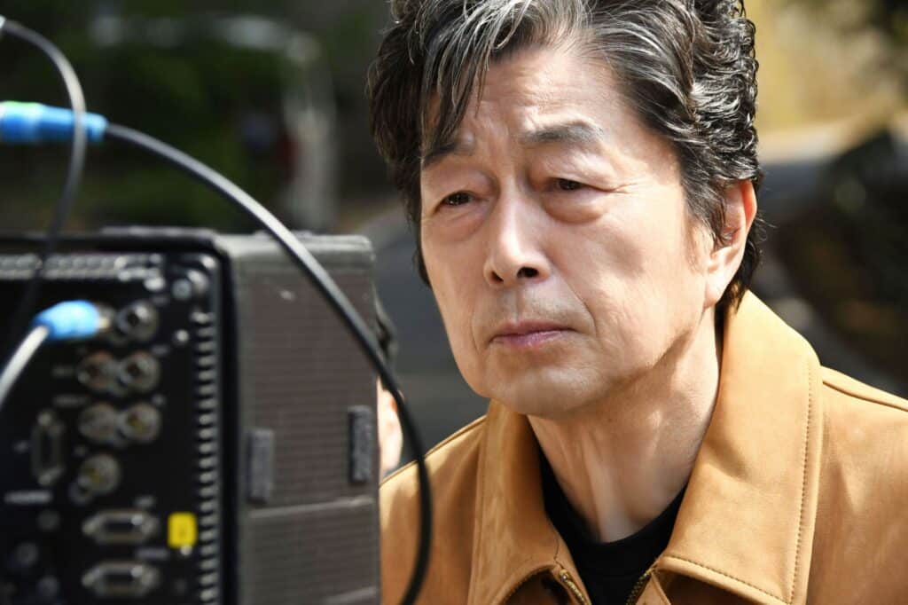 監督・主演を務める中村雅俊　©︎「五十年目の俺たちの旅」製作委員会