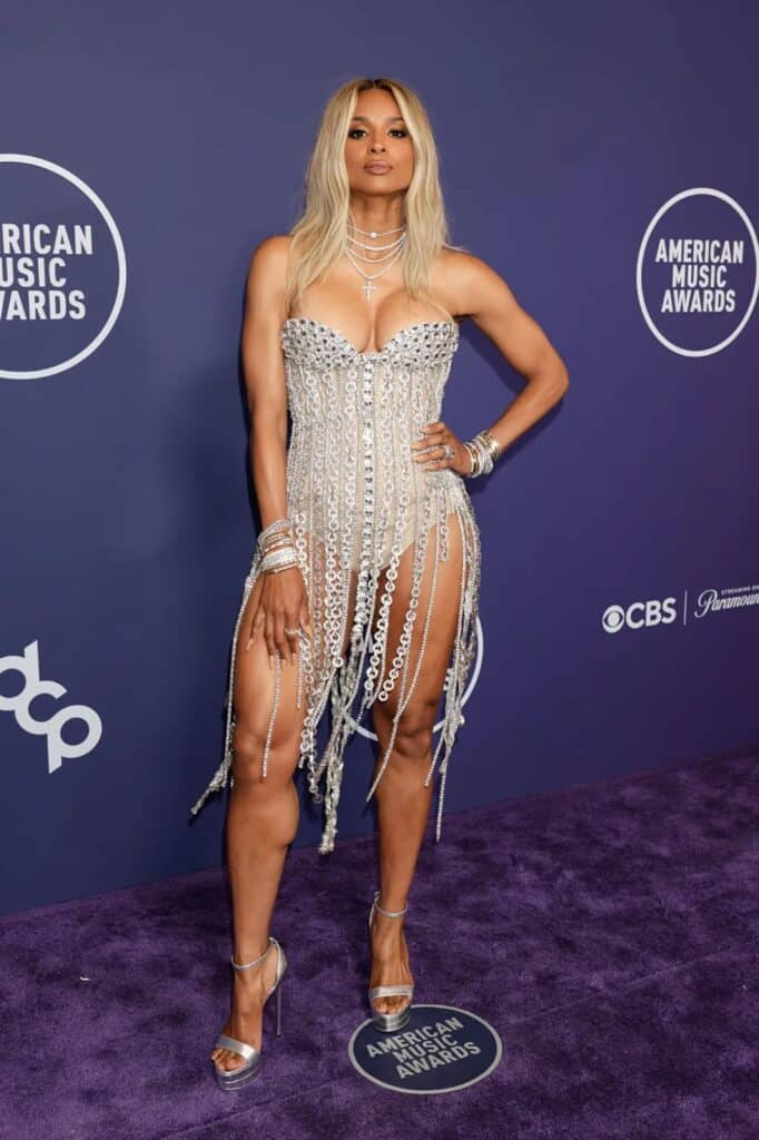 シアラ PHOTO CREDIT: FRANCIS SPECKER/CBS VIA GETTY IMAGES