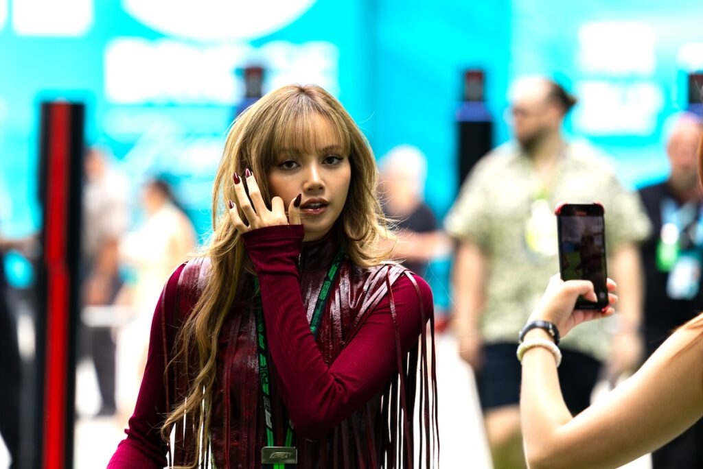 F1 マイアミ GPを訪れた、BLACKPINKのLISA ©︎Hersey Shiga Media