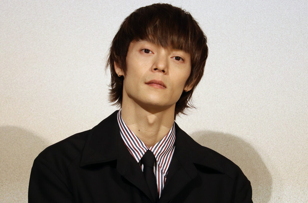 窪田正孝 映画『宝島』完成報告会見にて ©︎The Hollywood Reporter Japan