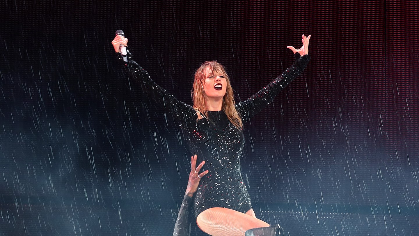 テイラー・スウィフト 写真:Mark Metcalfe/Getty Images