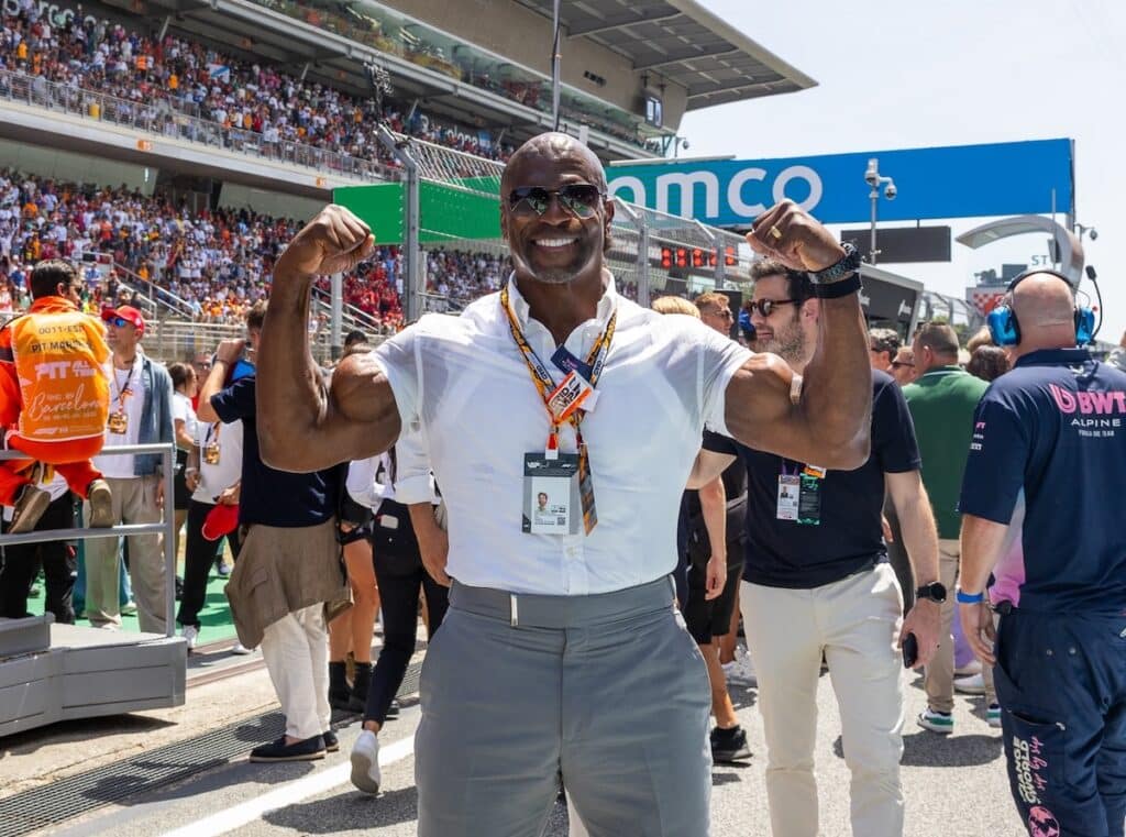 F1スペインGPを訪れた俳優のテリー・クルーズ ©︎Hersey Shiga Media/Shiga Sports