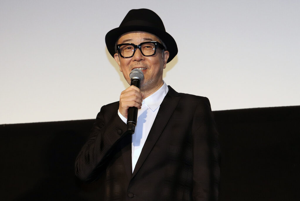 単身で韓国での撮影に参加したリリー・フランキー ©︎The Hollywood Reporter Japan