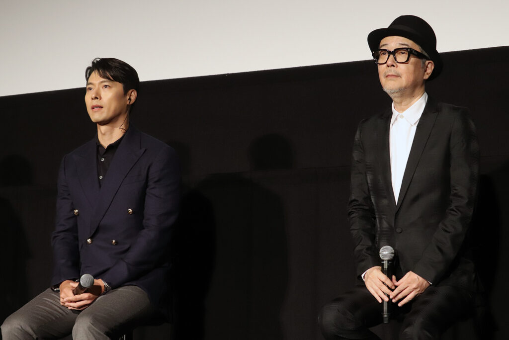 映画『ハルビン』ジャパンプレミアにて、ヒョンビンとリリー・フランキー　©︎The Hollywood Reporter Japan