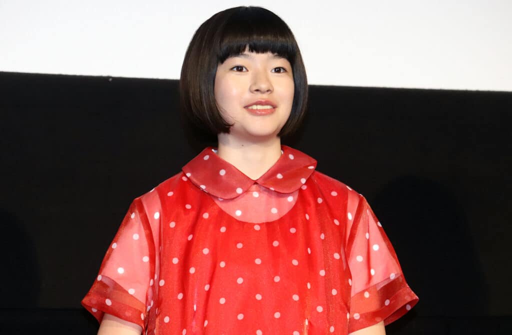 フキ役を演じた鈴木唯 ©︎The Hollywood Reporter Japan