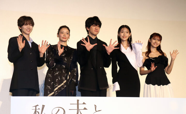 左から七五三掛龍也、田畑智子、横山裕、白石聖、黒崎レイナ ©︎The Hollywood Reporter Japan