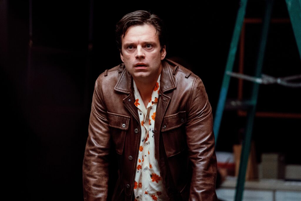 セバスチャン・スタン、映画『顔を捨てた男』より © 2023 FACES OFF RIGHTS LLC. ALL RIGHTS RESERVED.