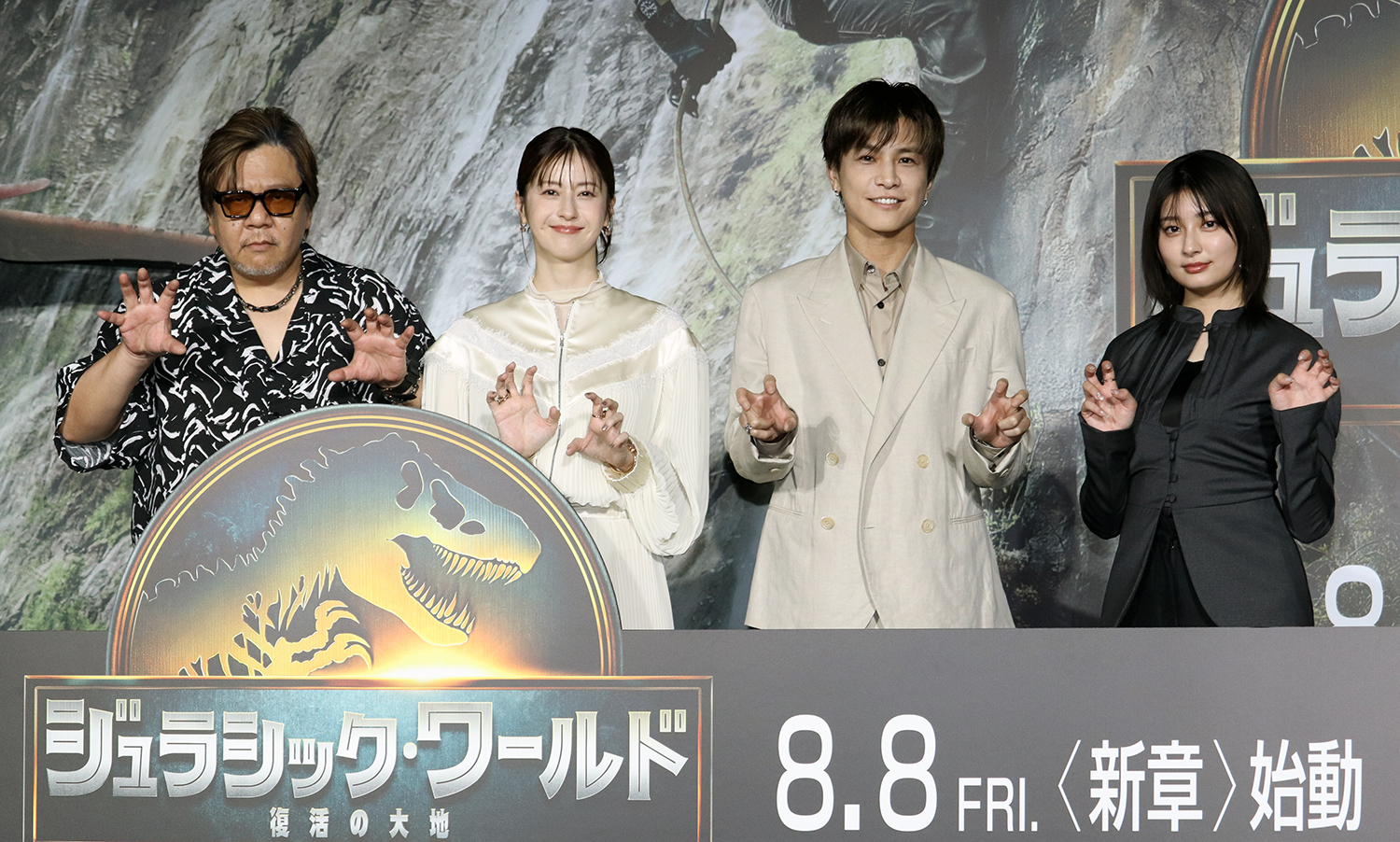 左から楠大典、松本若菜、岩田剛典、吉川愛　©︎The Hollywood Reporter Japan