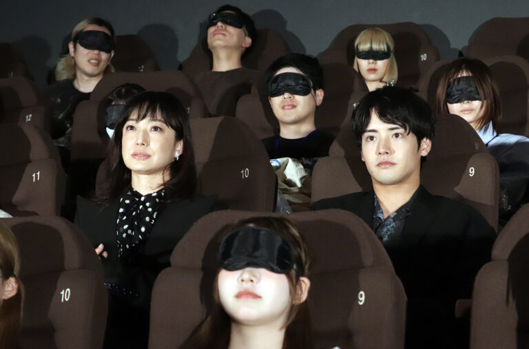 菅野美穂、赤楚衛二　映画『近畿地方のある場所について』プレミアにて ©︎The Hollywood Reporter Japan