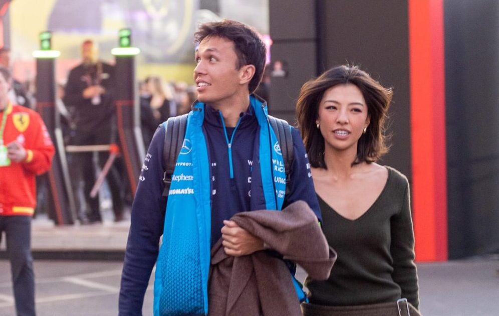 アレックス・アルボンの彼女へ・ムニ