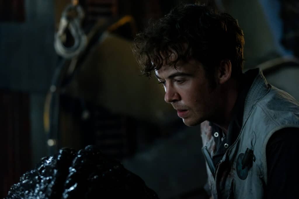 アレックス・ロウザー、ドラマ『エイリアン：アース』より 写真：Patrick Brown/FX