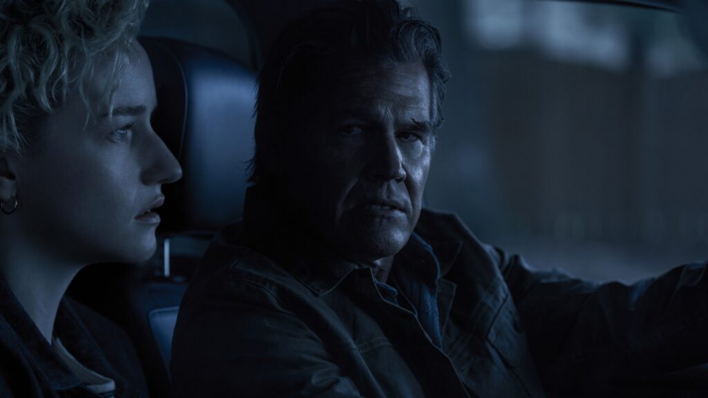 ジュリア・ガーナー、ジョシュ・ブローリン映画『ウェポンズ（原題）』QUANTRELL COLBERT/WARNER BROS.