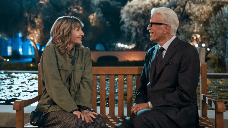 『グランパは新米スパイ』シーズン2のメアリー・スティーンバージェンとテッド・ダンソン Colleen E. Hayes/Netflix