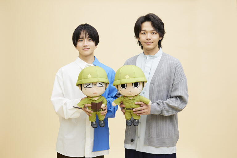 映画『ペリリュー ―楽園のゲルニカ―』 で声優を務める板垣李光人（左）と中村倫也（右）