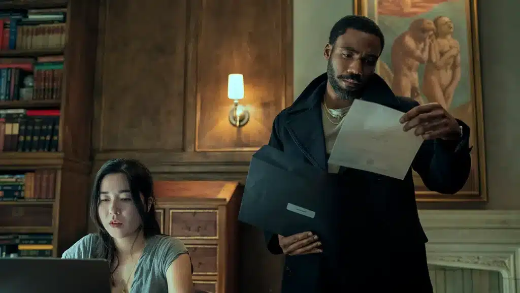 （左から）マヤ・アースキン、ドナルド・グローヴァー、Amazon Original『Mr. & Mrs. スミス』より 写真：Prime Video