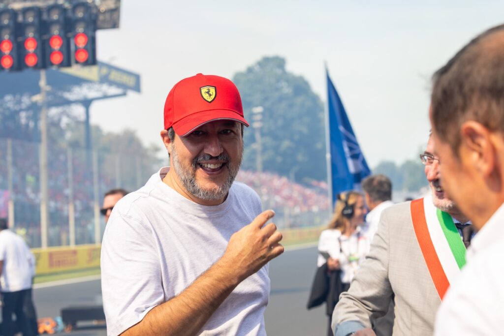 2025年F1イタリアグランプリを訪れたマッテオ・サルヴィーニ