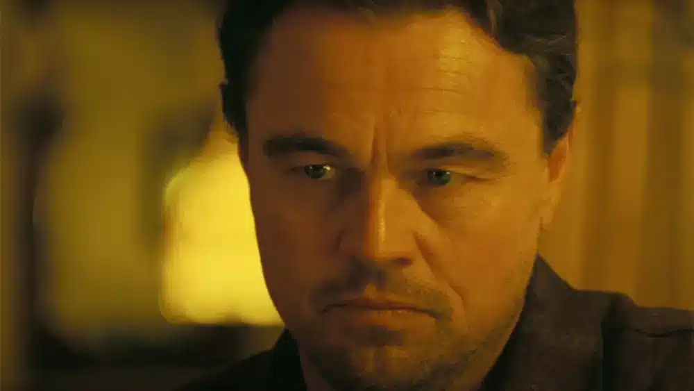 レオナルド・ディカプリオ、『ワン・バトル・アフター・アナザー』（2025年）より 写真：Warner Bros.