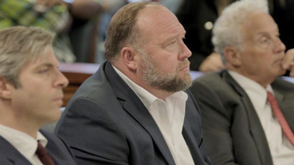 『陰謀論の代償 / アレックス・ジョーンズの法廷闘争』より 写真：Courtesy of HBO