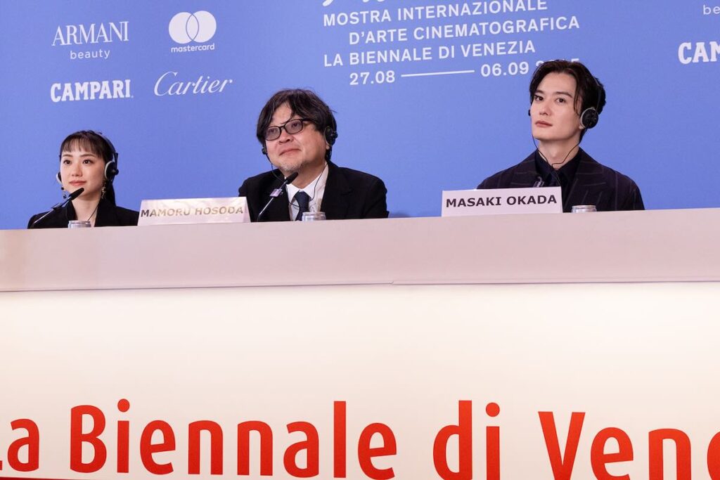 『果てしなきスカーレット』第82回ヴェネツィア国際映画祭記者会見にて