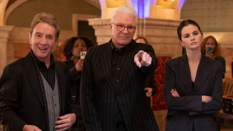 (左から)スティーヴ・マーティン、セレーナ・ゴメス、マーティン・ショート、『マーダーズ・イン・ビルディング』シーズン5の最終話より 写真:Patrick Harbron/Disney