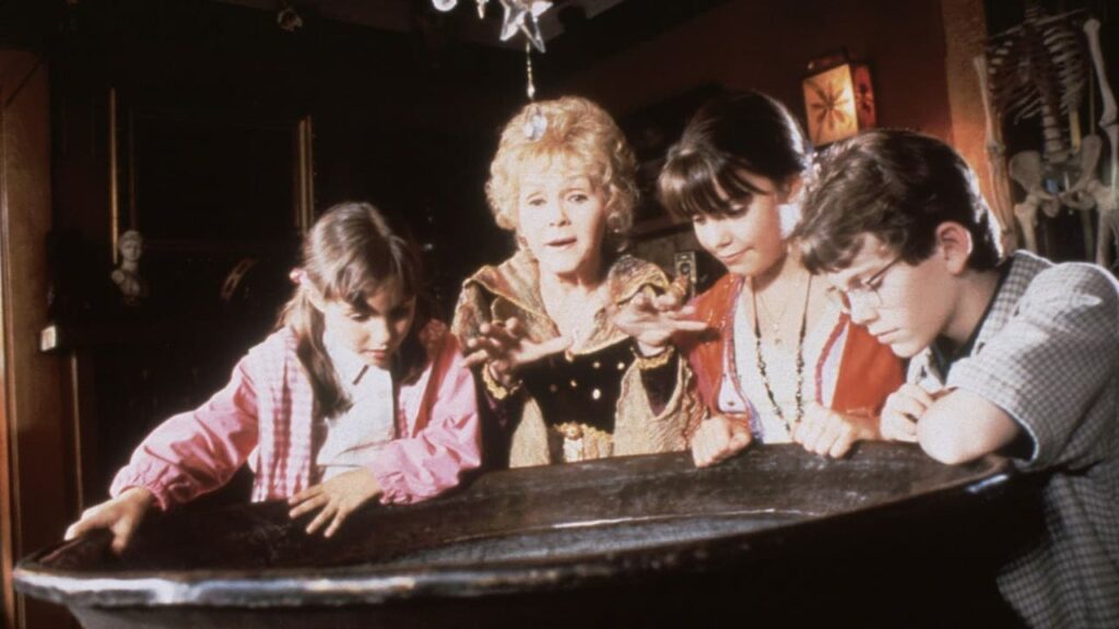 『ハロウィーンタウン』写真：Disney Channel/Courtesy Everett Collection