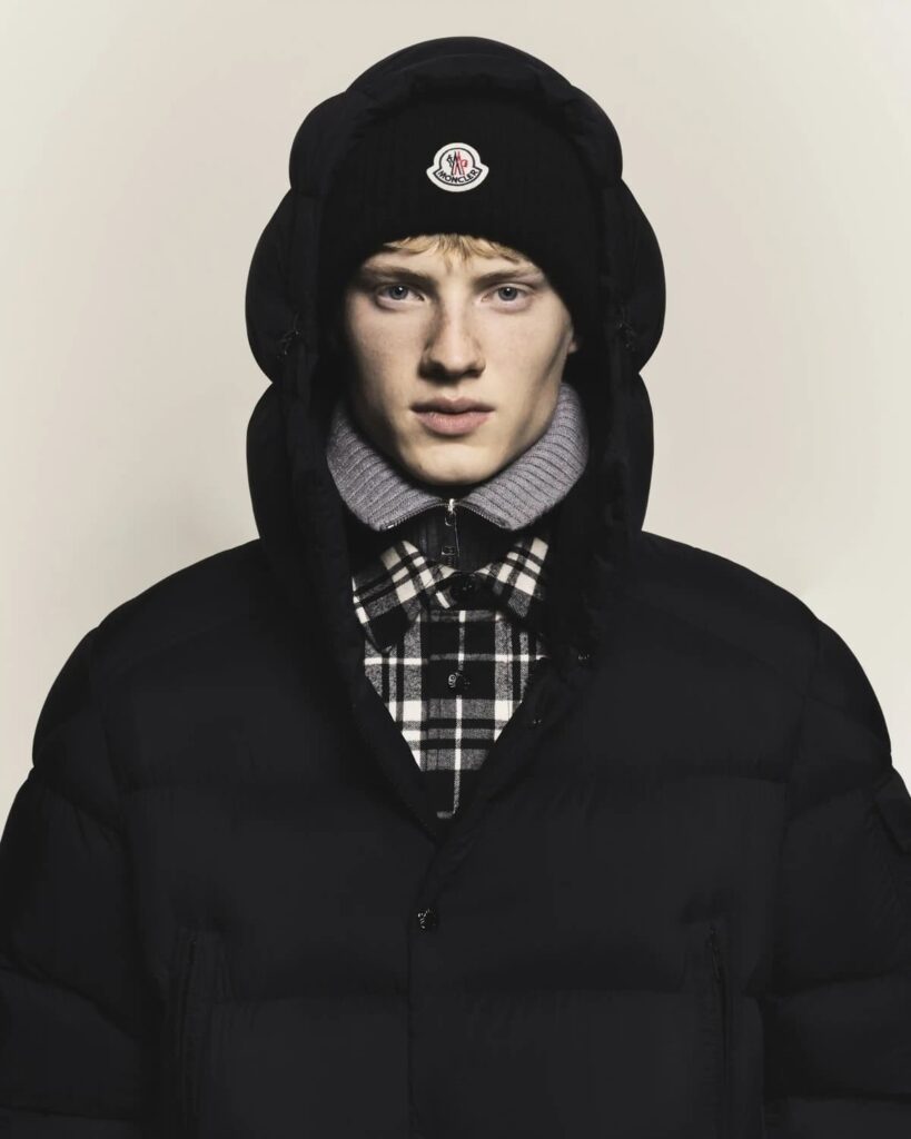 高級ブランド・モンクレールの新キャンペーン「Warmer Together」で、モデルが同ブランドを着用 写真：Courtesy of Moncler
