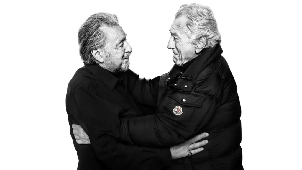 モンクレールの「Warmer Together」キャンペーンで共演したアル・パチーノとロバート・デ・ニーロ。デ・ニーロはモンクレールのマヤ70ジャケットを着用 写真：Courtesy of Moncler