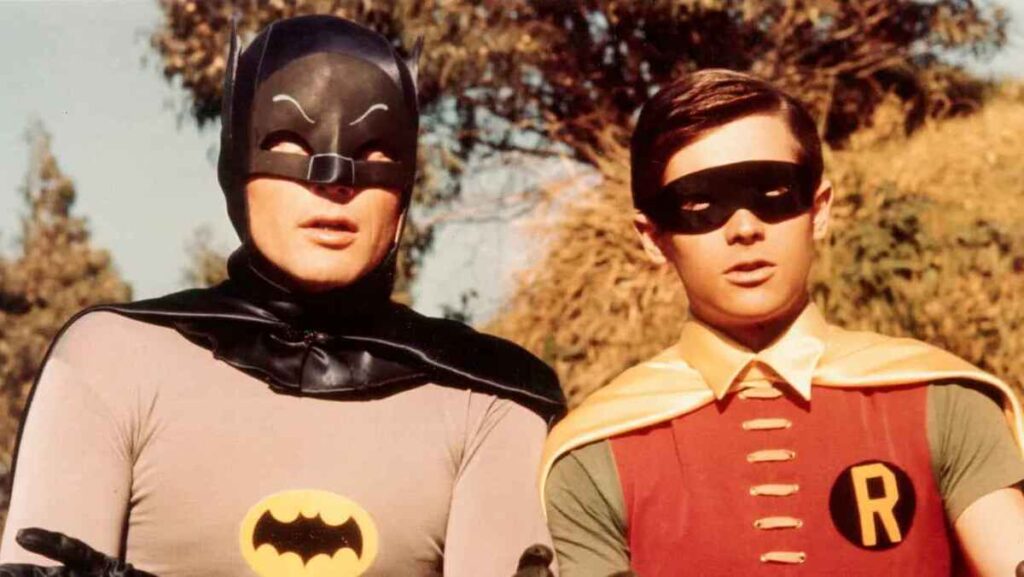 1966年から68年にかけてABCで放送されたドラマ『バットマン』のアダム・ウェスト（左）とバート・ワード 写真：Courtesy Everett Collection