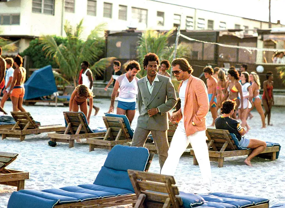 テレビシリーズ『マイアミ・バイス』（1984～1989年）より 写真：Universal TV/Courtesy Everett Collection.