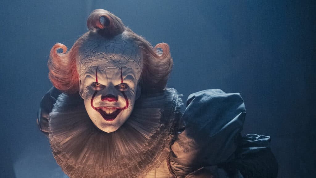 ビル・スカルスガルド、『IT／イット ウェルカム・トゥ・デリー “それ”が見えたら、終わり。』より 写真：Brooke Palmer/HBO