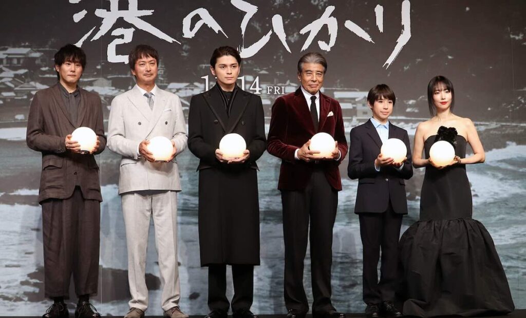 （左から）藤井道人監督、椎名桔平、眞栄田郷敦、舘ひろし、尾上眞秀、MEGUMI