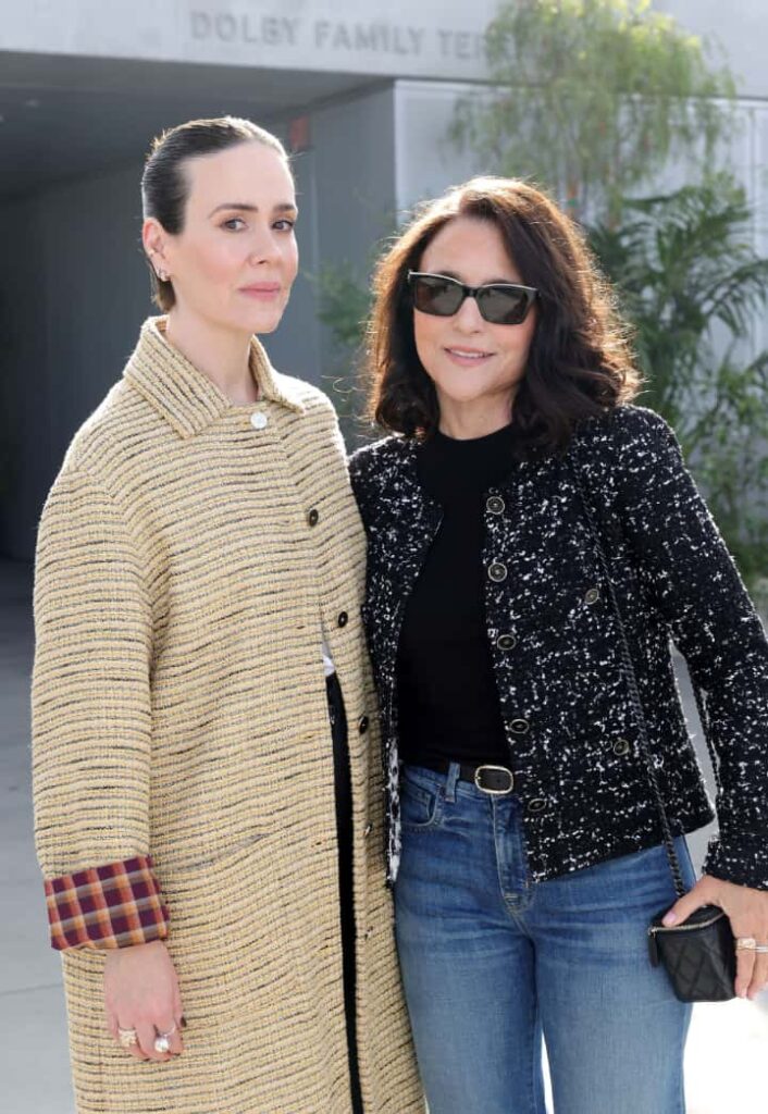 サラ・ポールソン、ジュリア・ルイス=ドレイファス=「Academy’s Women’s Luncheon」にて、2025年11月4日(現地時間)写真:Stefanie Keenan/WireImage