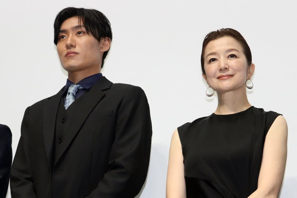 松谷鷹也、鈴木京香