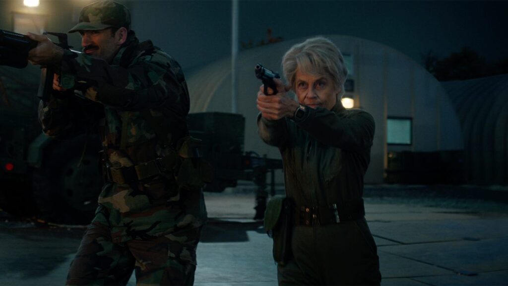 リンダ・ハミルトン、『ストレンジャー・シングス 未知の世界』シーズン5より 写真：Netflix