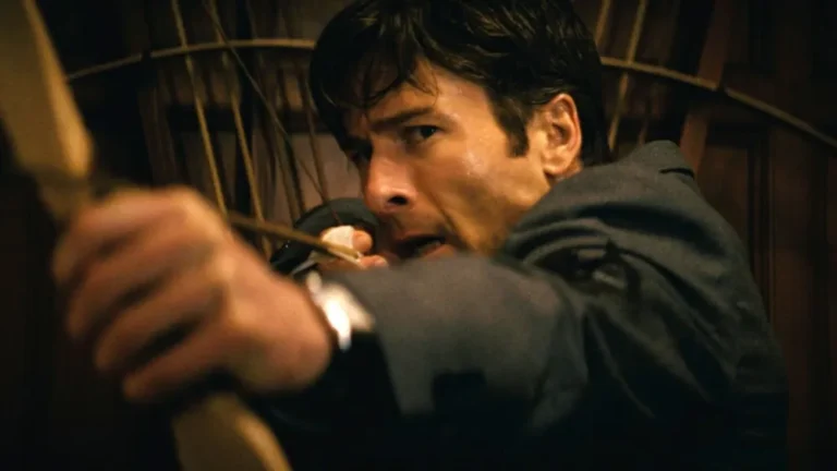 グレン・パウエル、映画『How to Make a Killing（原題）』より 写真：A24