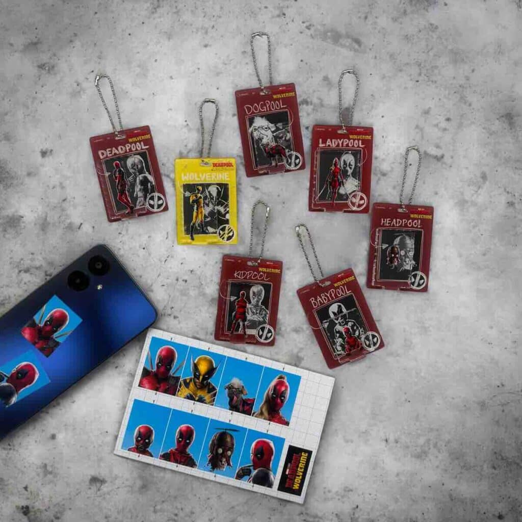 マーベル『デッドプール＆ウルヴァリン』ブリスター風アクリルキーチェーン（全7種）、証明写真風ステッカー