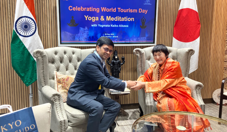 チャンドル・アッパル在日インド総領事と、相川圭子