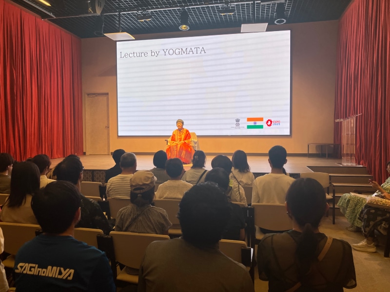 登壇したヨグマタ相川圭子