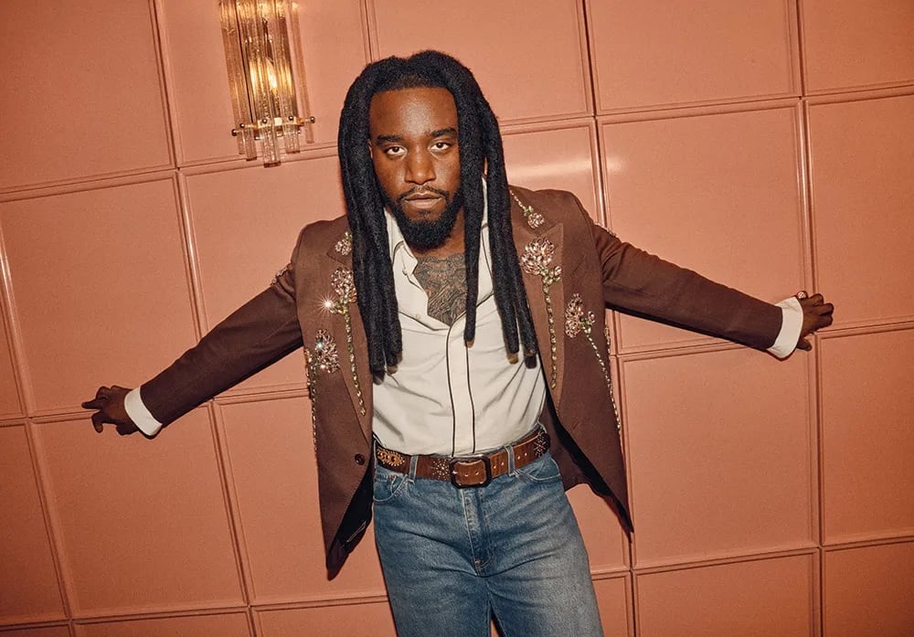 「意外性のある組み合わせって、昔から大好きなんだ」――シャブージーは、スティーヴン・キング原作映画『The Long Walk(原題)』のために手がけた「Took A Walk」についてそう語る。写真:Beau Grealy