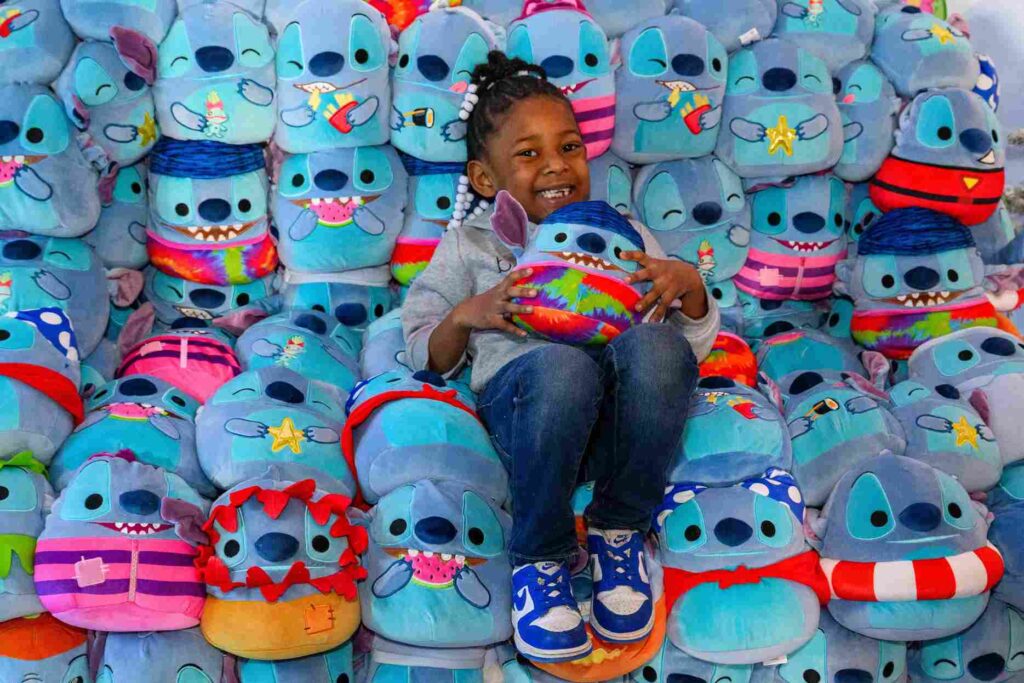 さまざまなスティッチのぬいぐるみ