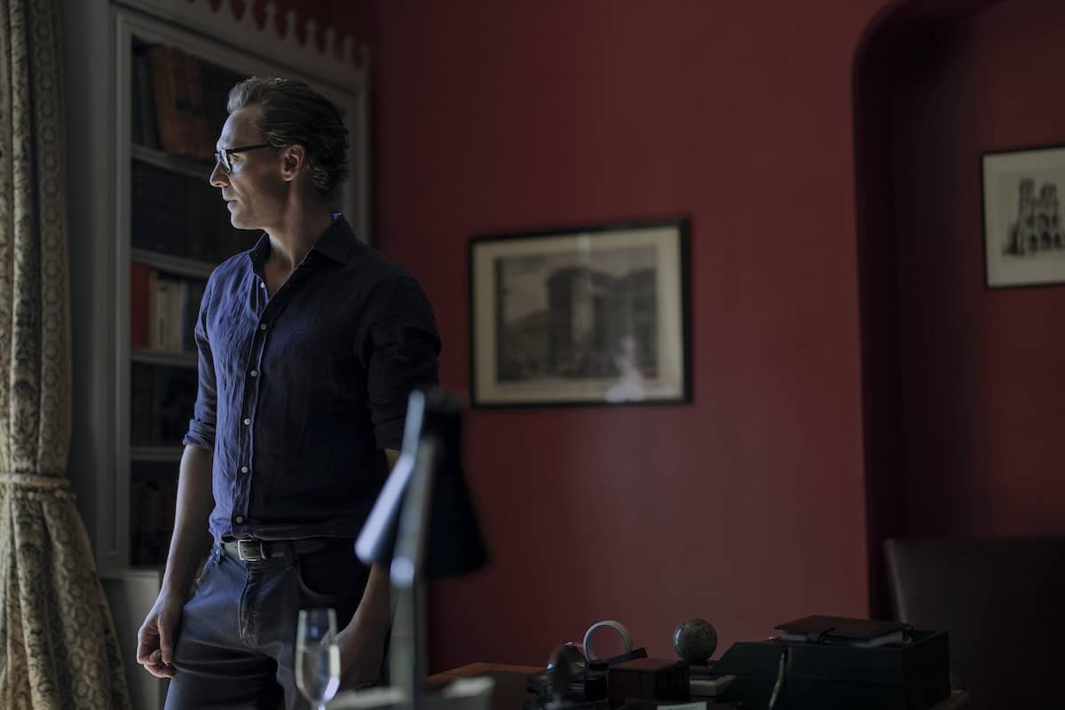 ジョナサン・パイン（演：トム・ヒドルストン）