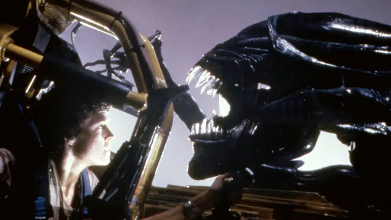 ジェームズ・キャメロン監督作品『エイリアン』