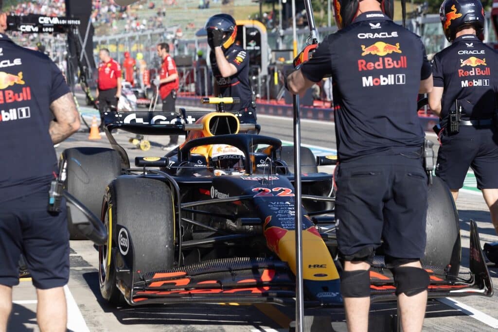 yuki tsunoda red bull imola