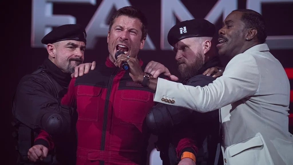 グレン・パウエル、コールマン・ドミンゴ、パラマウント・ピクチャーズ製作の映画『ランニング・マン』より 写真:Paramount Pictures