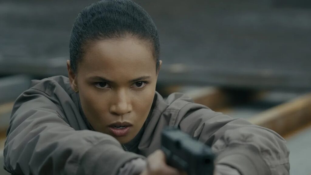 フォラ・エバンス=アキングボラ、『ナイト・エージェント』シーズン3より 写真:Netflix