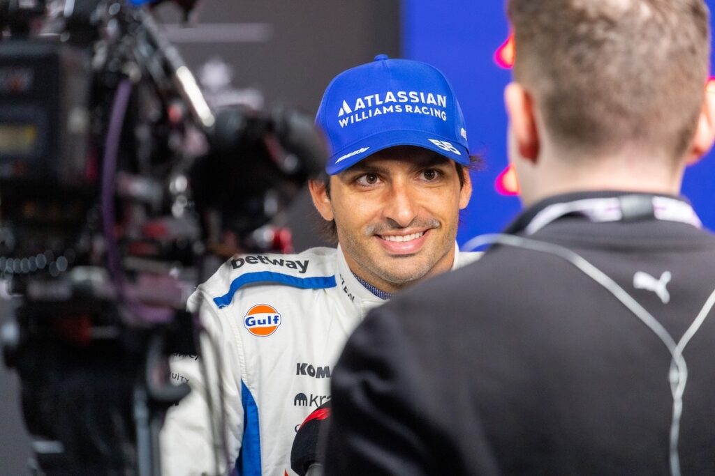 carlos sainz happy baku qualifying